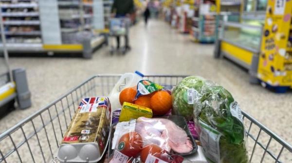 UK annual inflation drops under 7pc