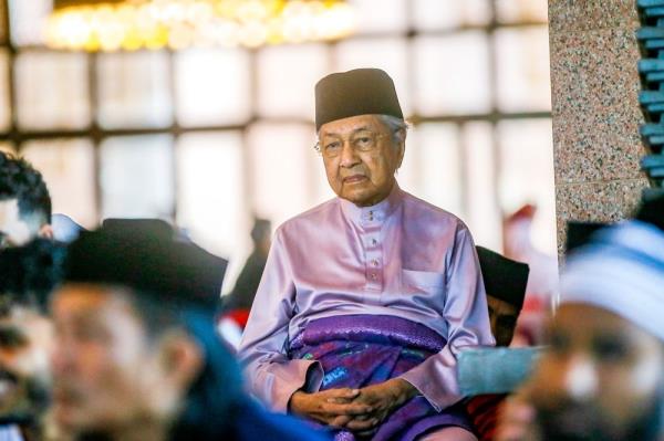 Tycoon Halim Saad sues Dr Mahathir, Nor Mohamed Yakcop for compensation over Renong, UEM